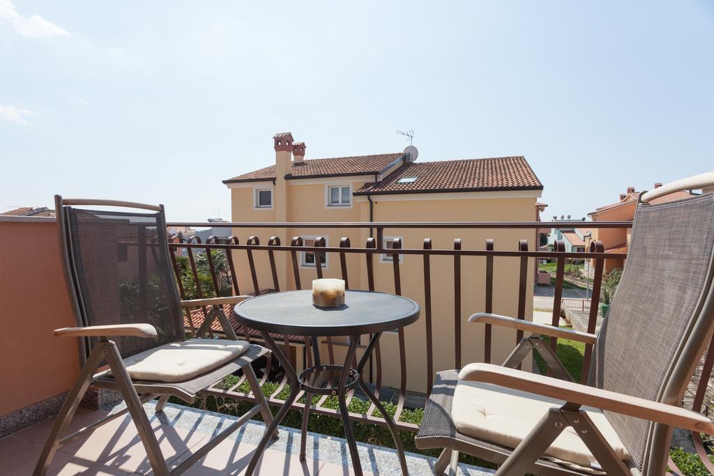 Apartments Alice Ровин Стая снимка